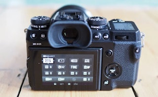 2026年版】Fujifilm X-H1のレビュー比較まとめ 手持ち動画と暗所スチル